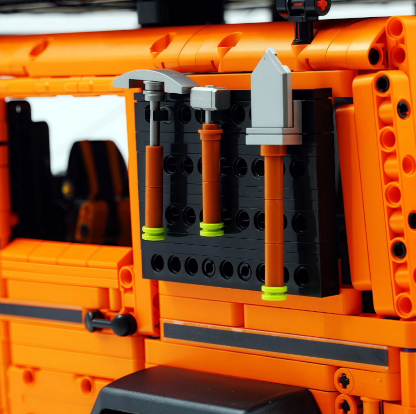 1:8 Building Blocks Off-Road Vehicle G500 (3914 pieces)