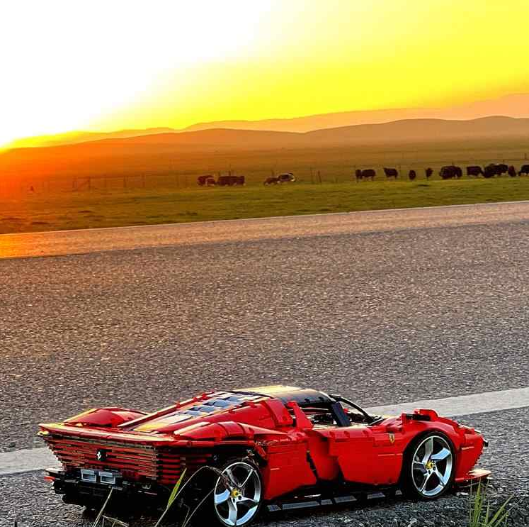 1:8 DaytonaSP3 building block supercar (3778 PCS)