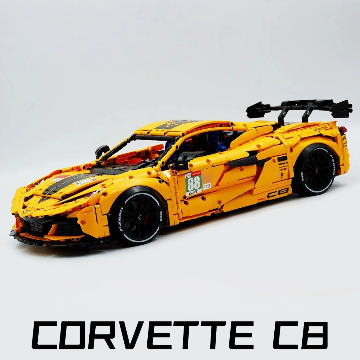 1:8 C8 supercar building kit (3788 pieces)
