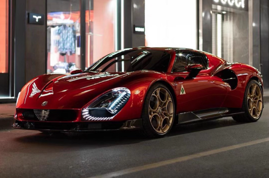 1:8 Romeo 33 Stradale, custom pearlescent red paint (3861 pieces)