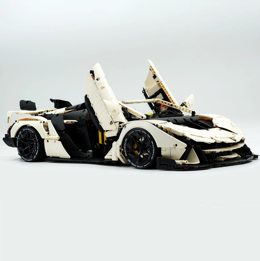1:8 Lambo Auténtica, White Goddess Edition Building Block Supercar (3392 pieces)