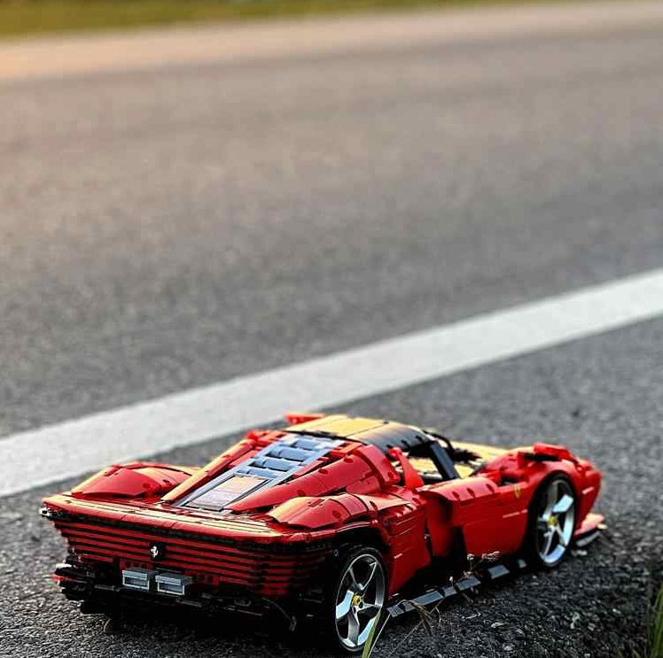 1:8 DaytonaSP3 building block supercar (3778 PCS)