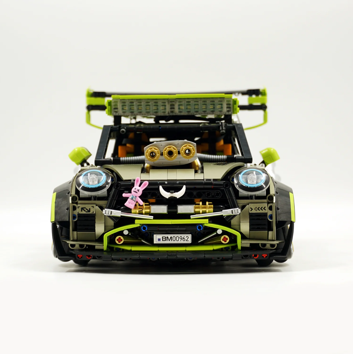 1:10 Super MINI car building set (2550 pieces)