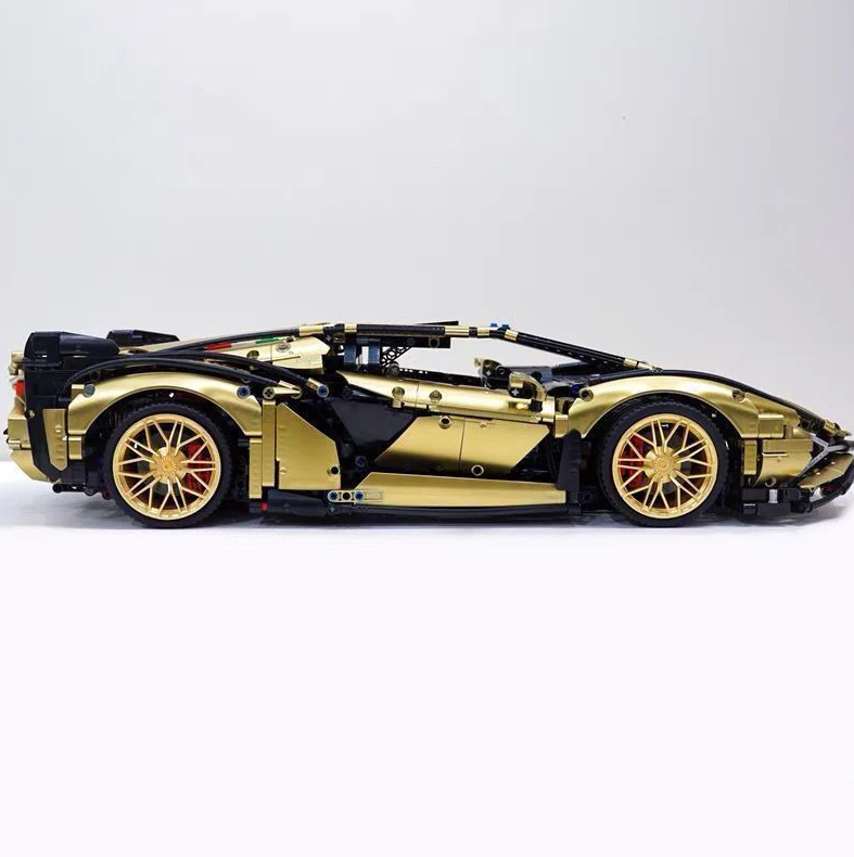 1:8 Gold Rambo Sian Collector's Edition (3955 pieces)