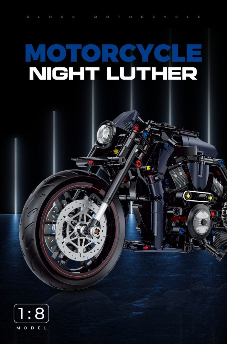 1:8 Night Luther Motorcycle (623pieces)