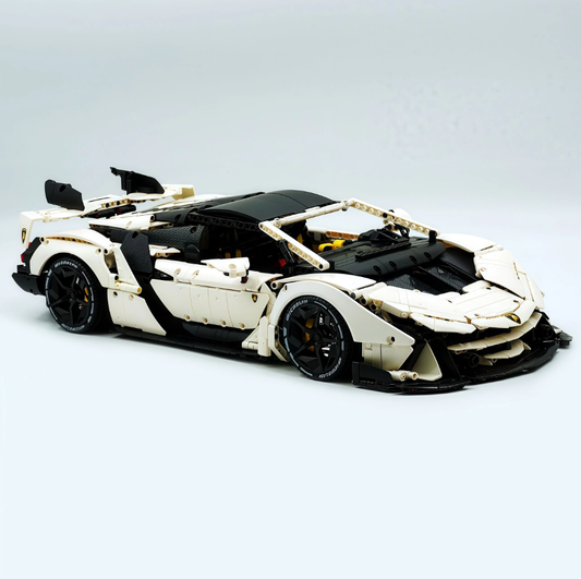 1:8 Lambo Auténtica, White Goddess Edition Building Block Supercar (3392 pieces)