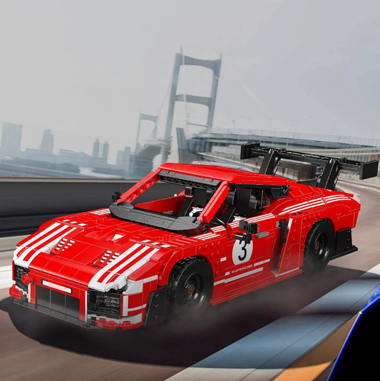 Legendary Porsche 935 endurance racer (1717 pieces)