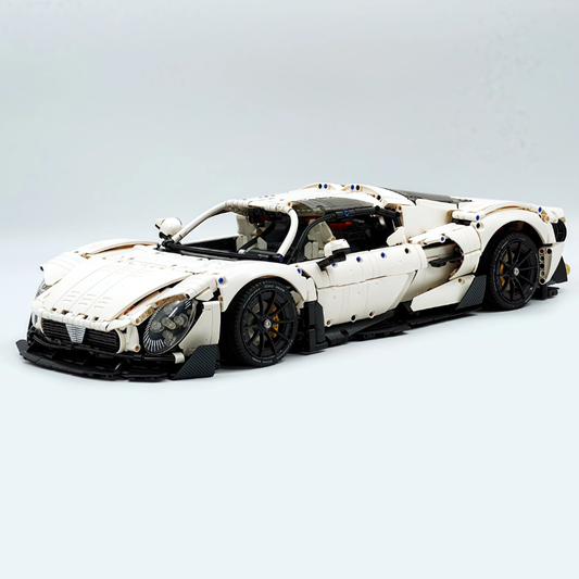1:8 Romeo 33 Stradale supercar, White Goddess static custom version building block supercar (3861 pieces)