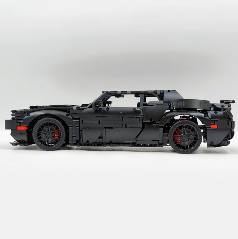1:8 Dodge Challenger, Black Warrior custom version building block supercar (3300+ pieces)