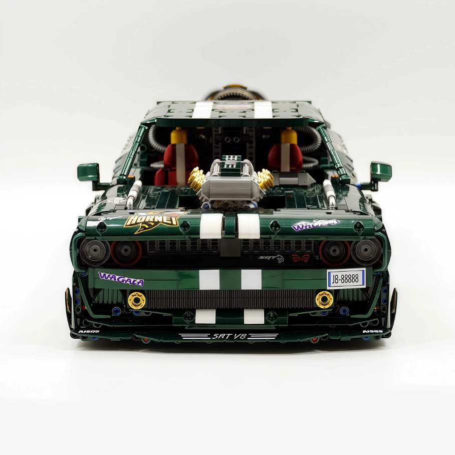 1:8 Challenger building block supercar black/green/purple/red (3751 pieces)