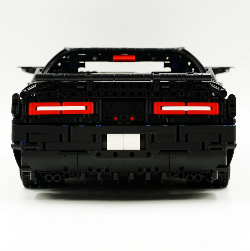 1:8 Dodge Challenger, Black Warrior custom version building block supercar (3300+ pieces)
