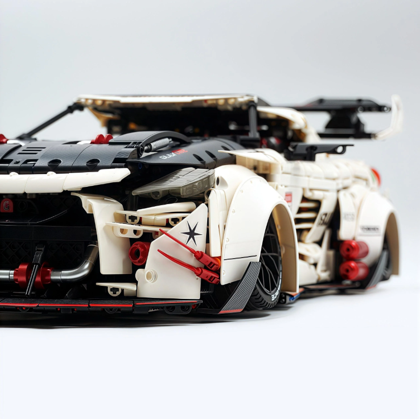 1:8 GT-R R35 Widebody Edition Electroplated Beast Building Block Supercar 3939+ pieces