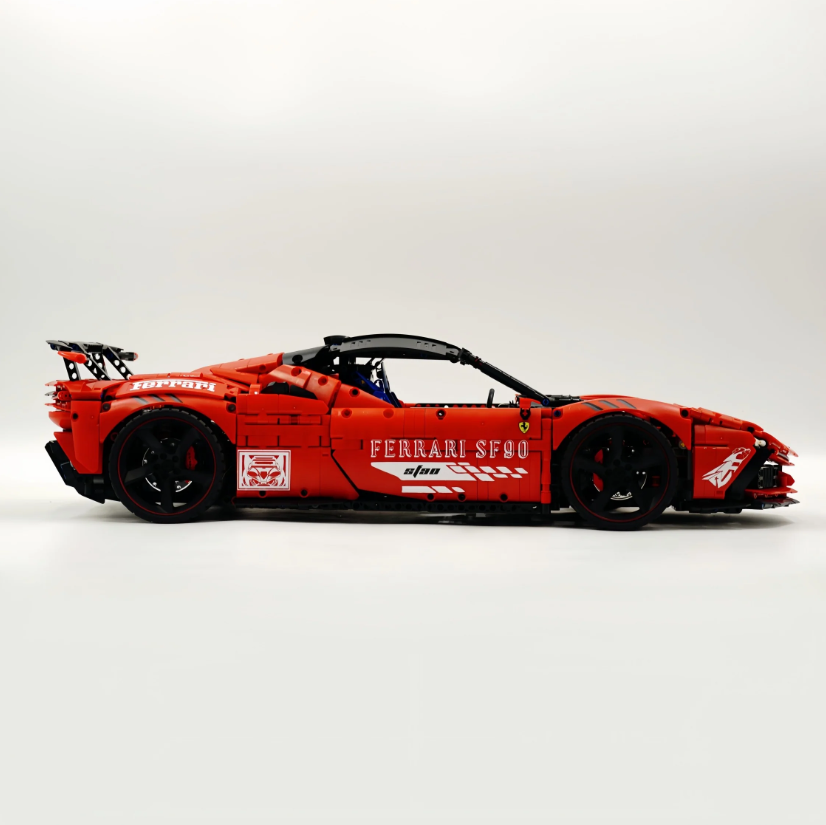 1:8 SF9OXX Classic Red/White, the Ultimate Building Block Supercar (4100 pieces)