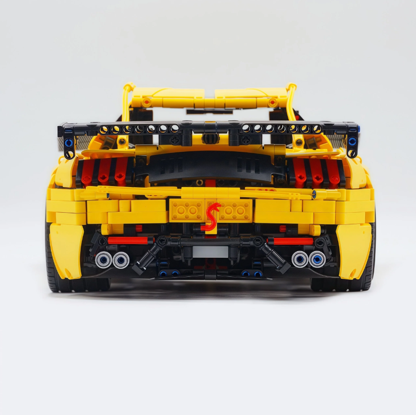 1:8 Shelby GT500, yellow custom brick supercar (3400 PCS)