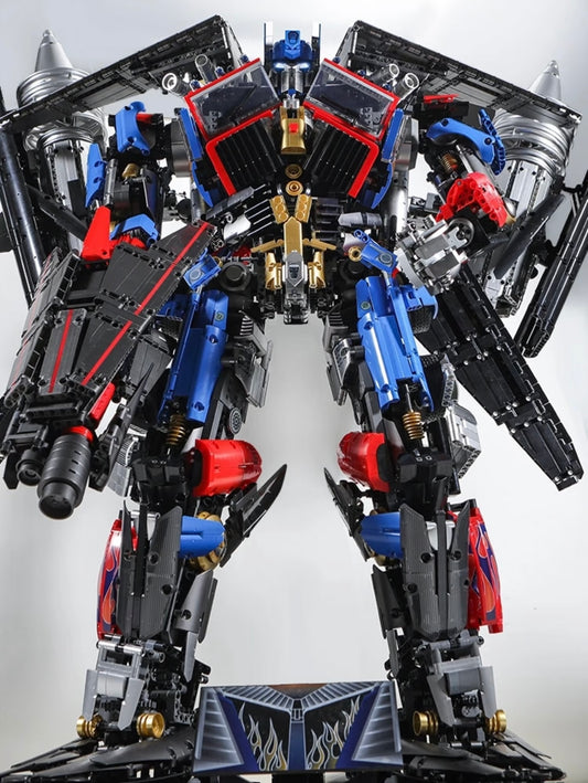 Giant Optimus Prime, 78.6CM long, 61cm wide, 100CM high, a total of 8862 PCS
