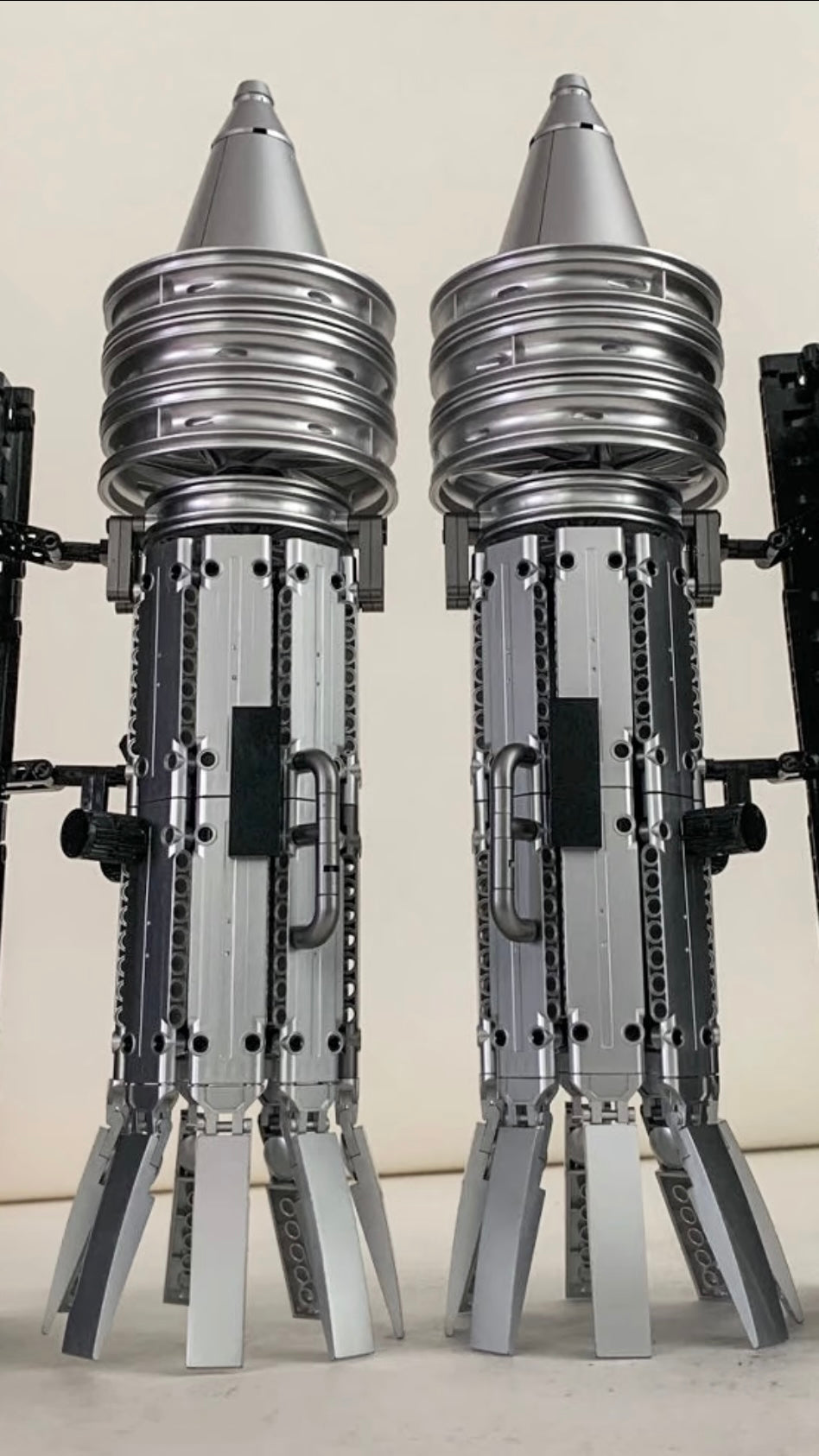 Giant Optimus Prime, 78.6CM long, 61cm wide, 100CM high, a total of 8862 PCS