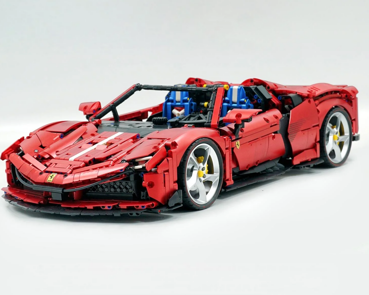 1:8 SF90 Building Set: The Ultimate Supercar (3982 pieces)