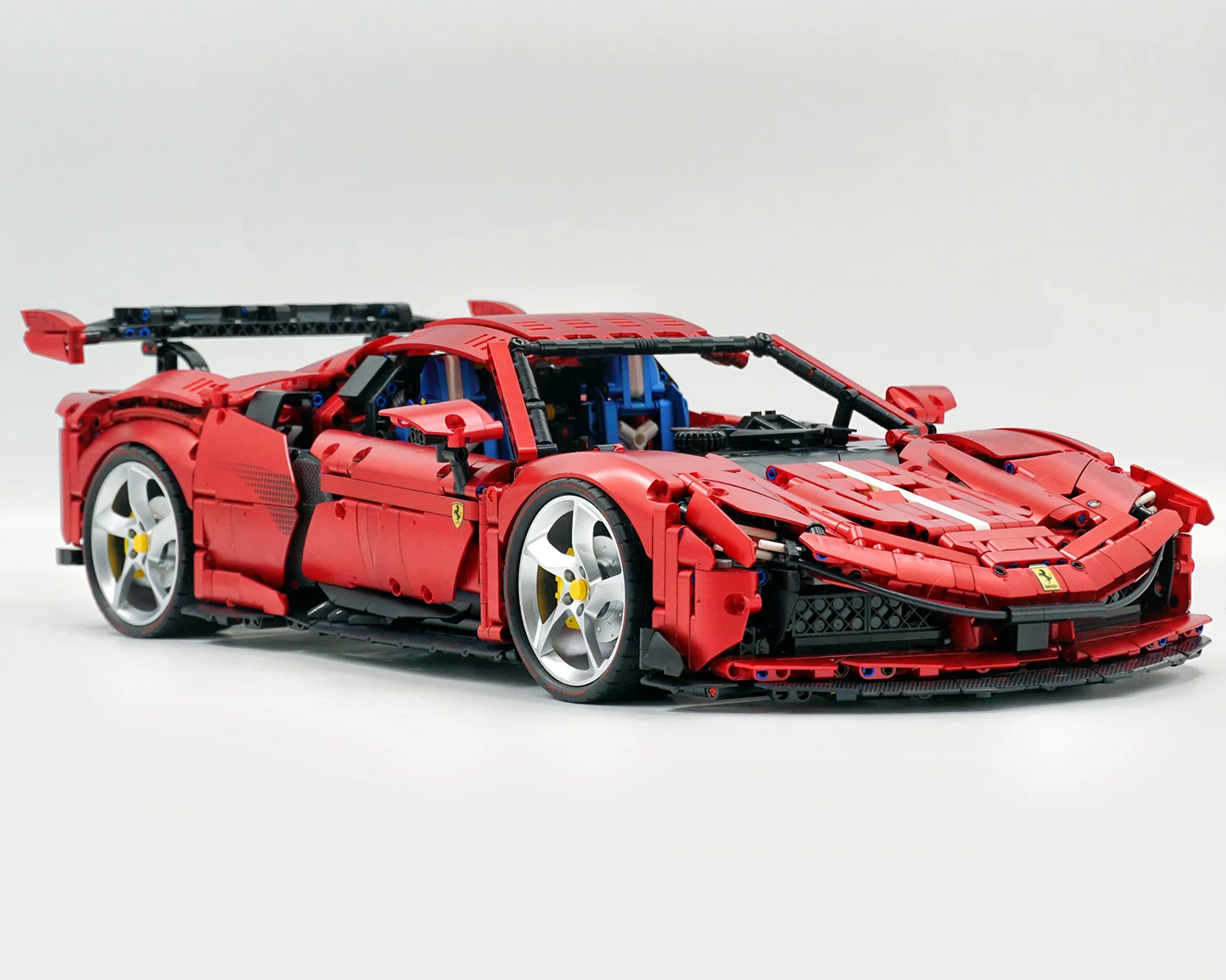 1:8 SF90 Building Set: The Ultimate Supercar (3982 pieces)