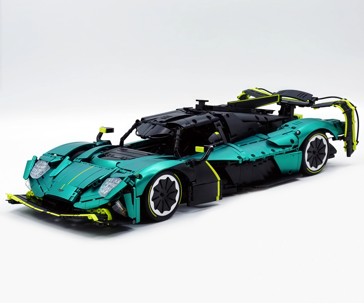 1:8 Martin Valkyrie Building Block Supercar (3869 pieces)