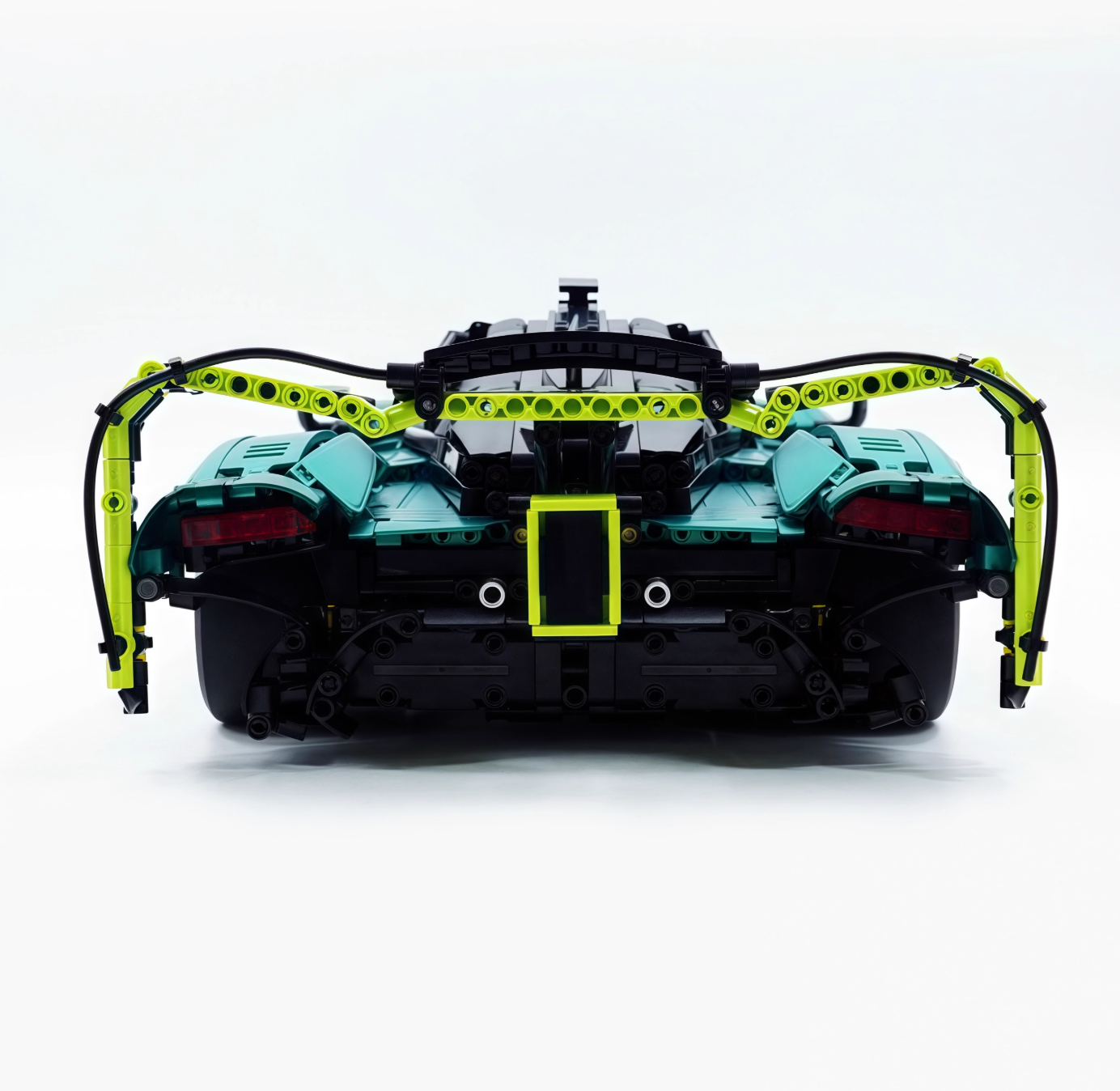 1:8 Martin Valkyrie Building Block Supercar (3869 pieces)