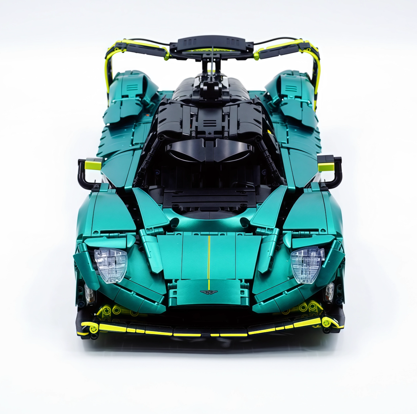 1:8 Martin Valkyrie Building Block Supercar (3869 pieces)