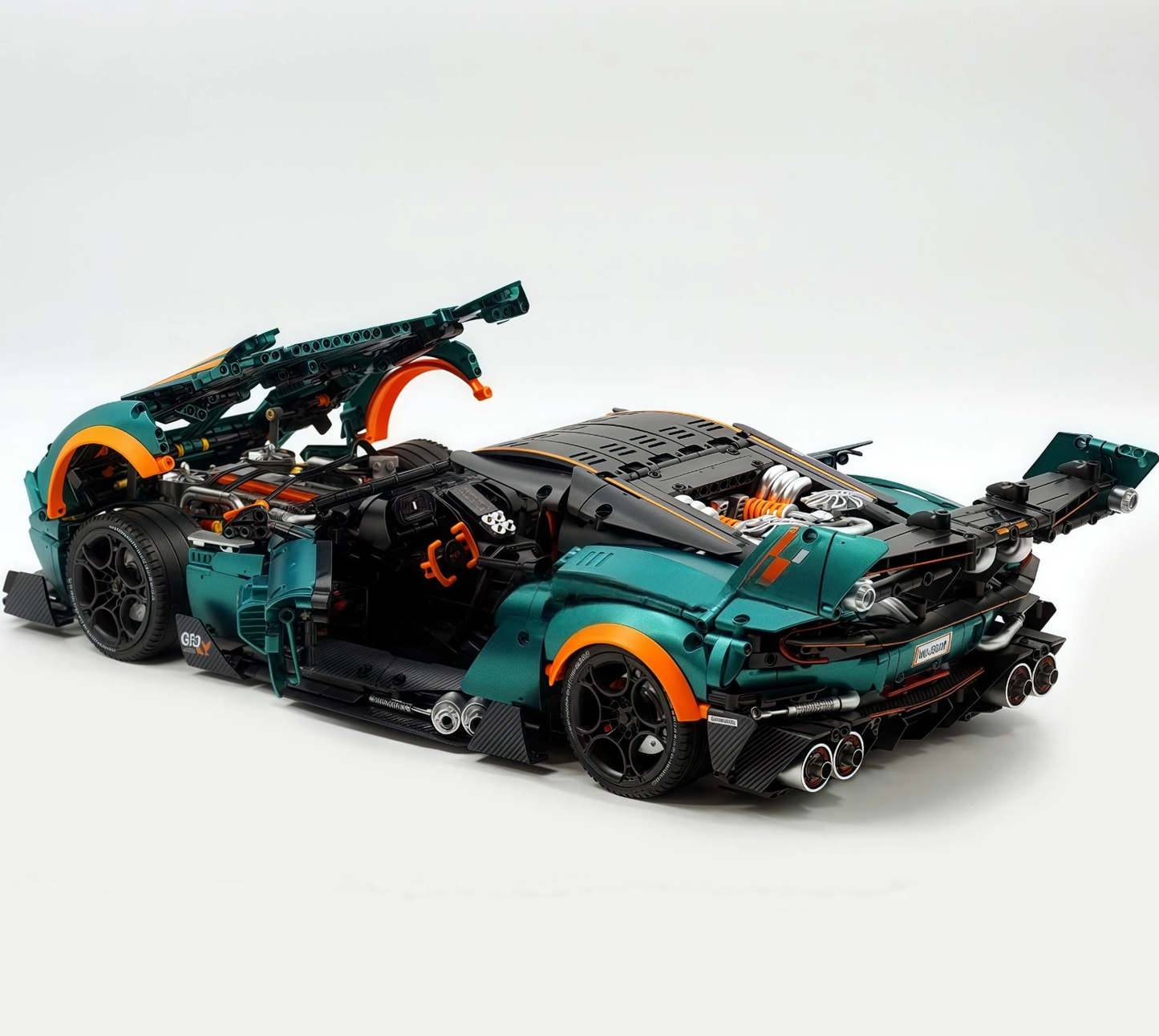 1:8 Martin Vulcan British Racing Icon Building Block Supercar | 3794+ pieces