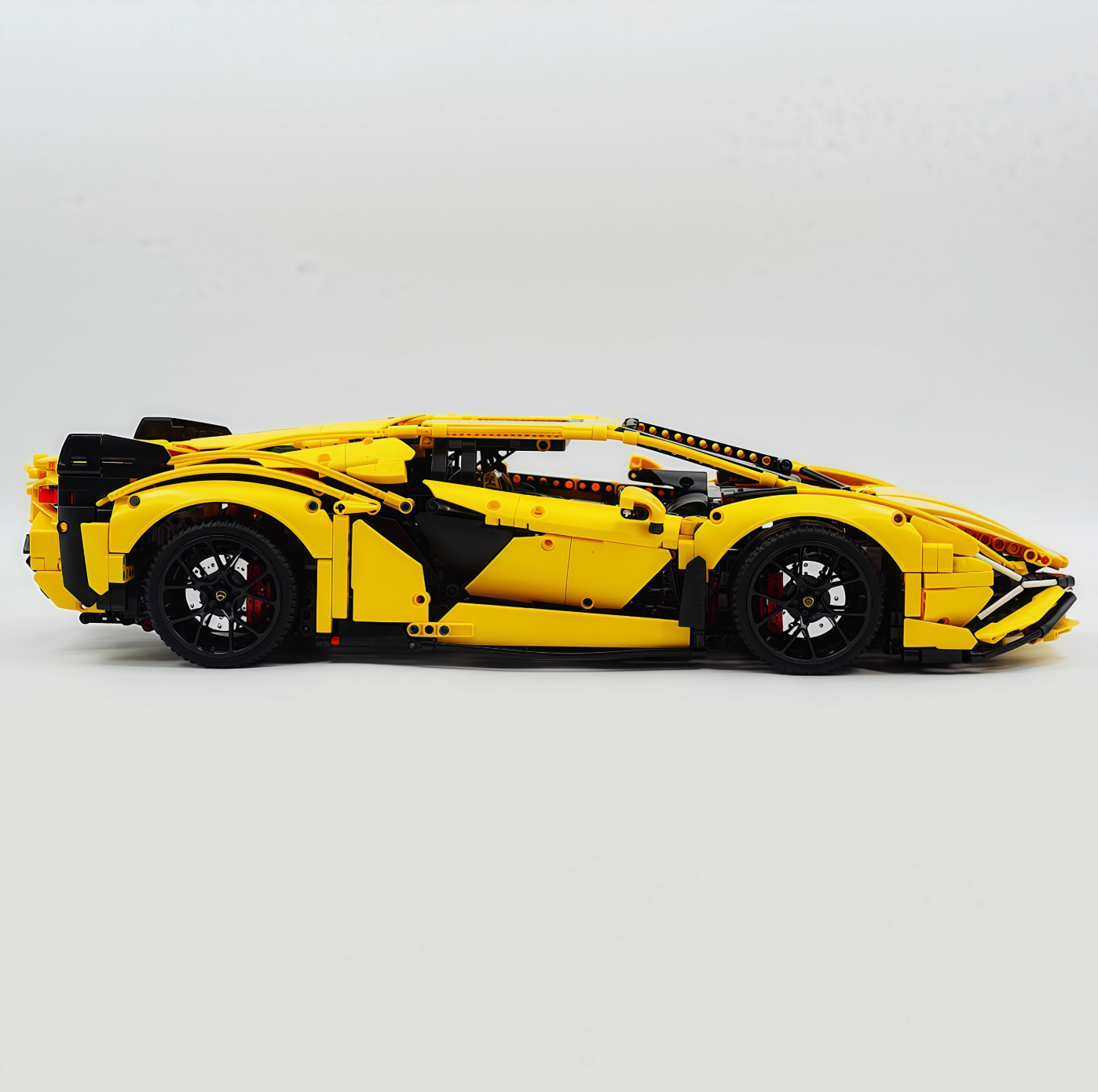 1:8 Lambo Sian Yellow Special Edition Building Block Supercar (3696 PCS)