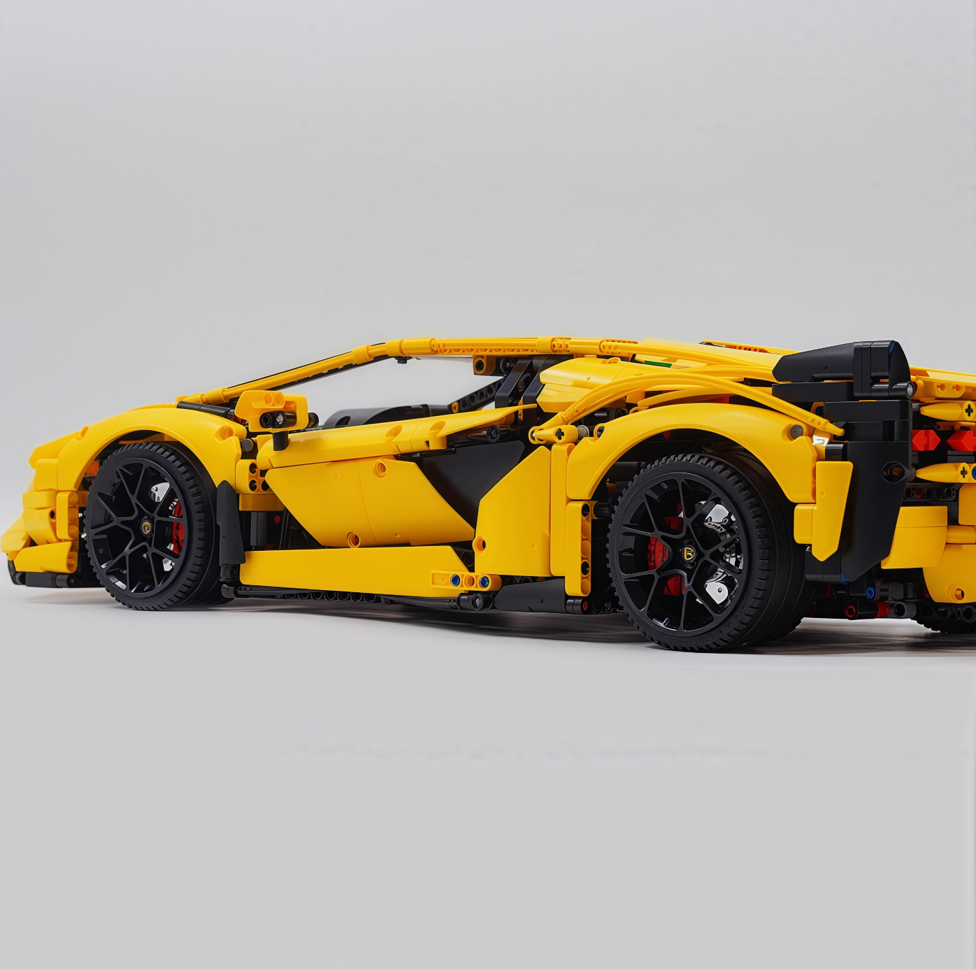 1:8 Lambo Sian Yellow Special Edition Building Block Supercar (3696 PCS)