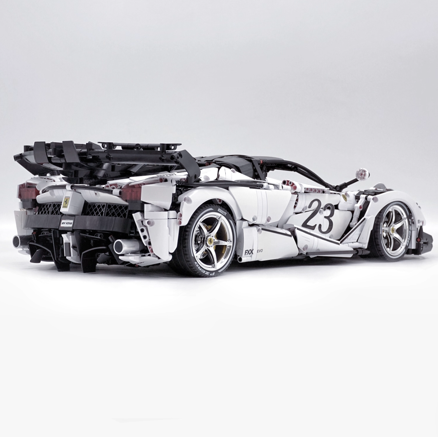 1:8 FXXK EVO custom modification, rare pearl white, oversized rear wing (4739 pieces)