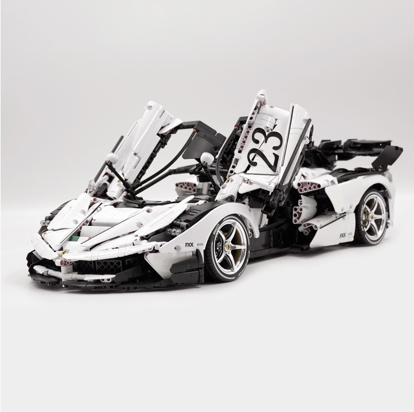 1:8 FXXK EVO custom modification, rare pearl white, oversized rear wing (4739 pieces)