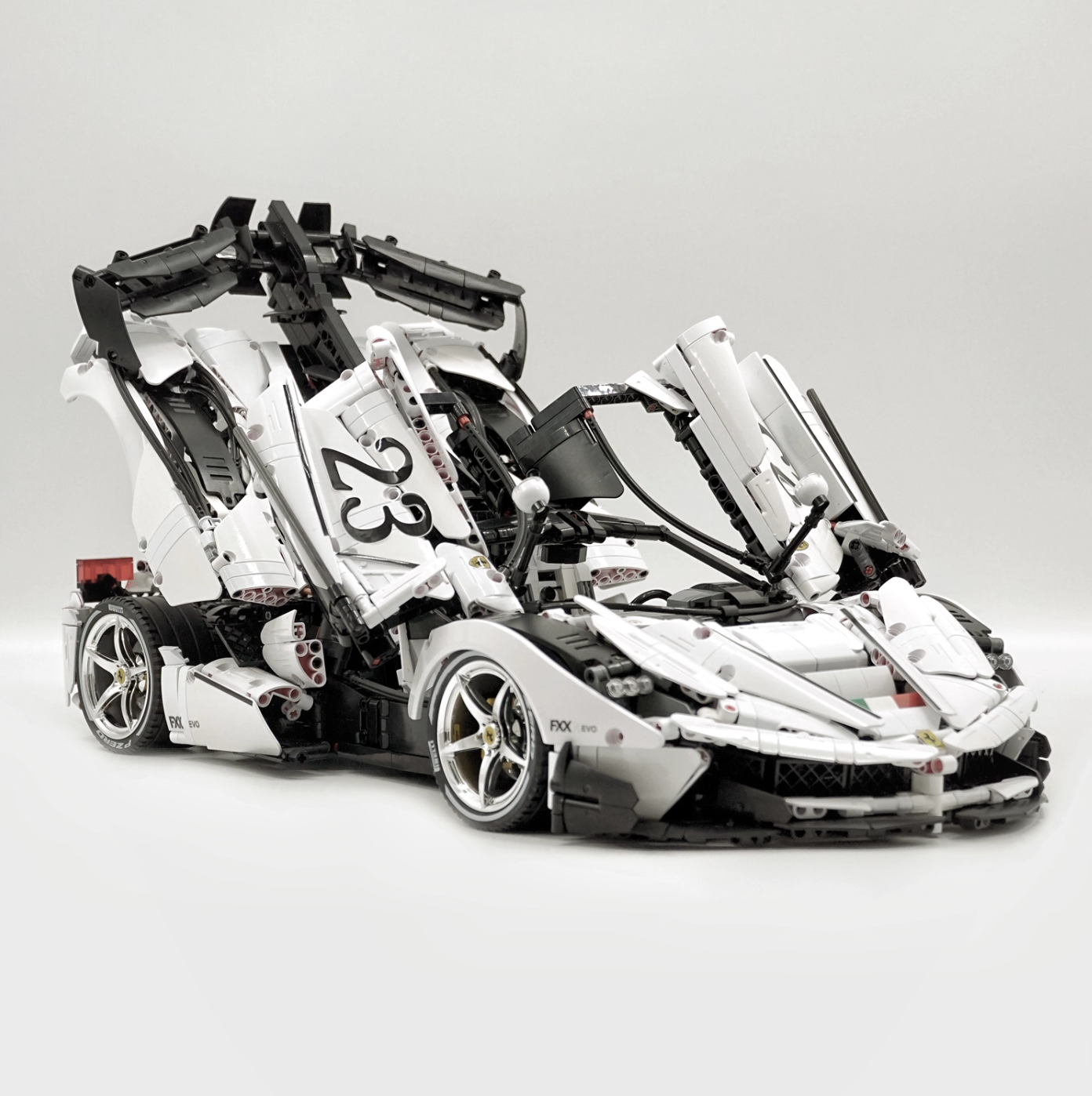 1:8 FXXK EVO custom modification, rare pearl white, oversized rear wing (4739 pieces)
