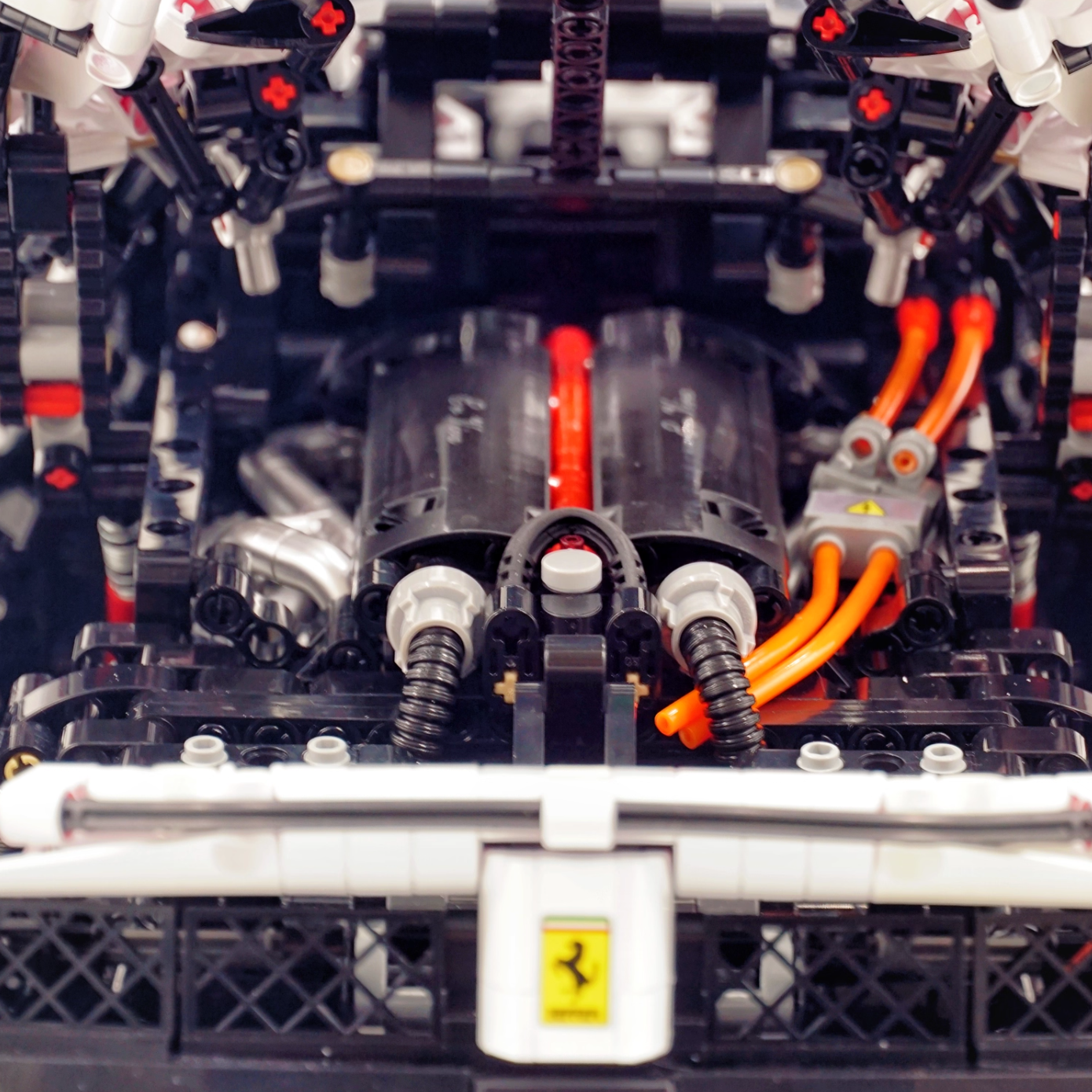 1:8 FXXK EVO custom modification, rare pearl white, oversized rear wing (4739 pieces)