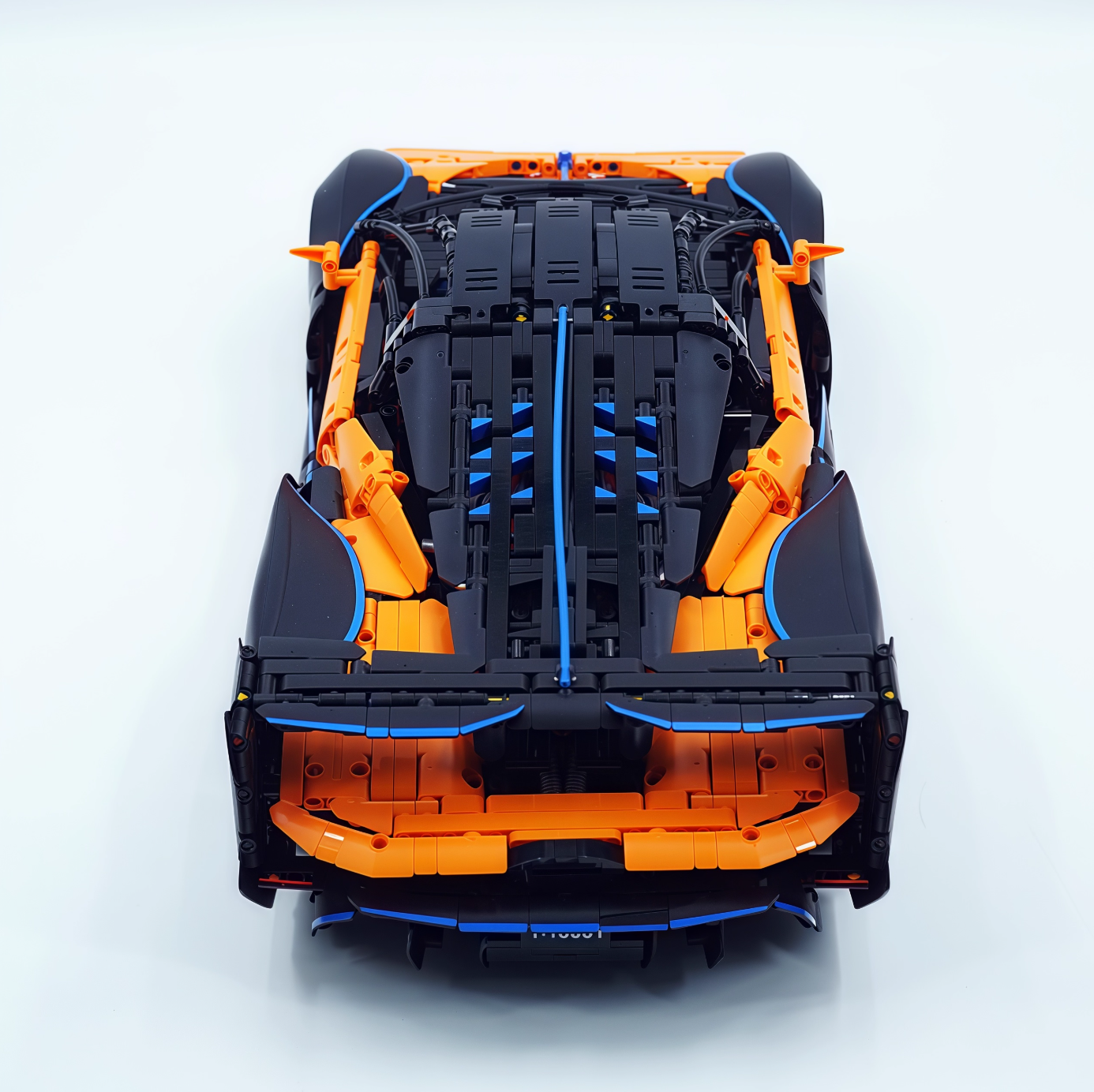 1:8 Sabre Building Block Supercar, Static Version (3862 PCS)