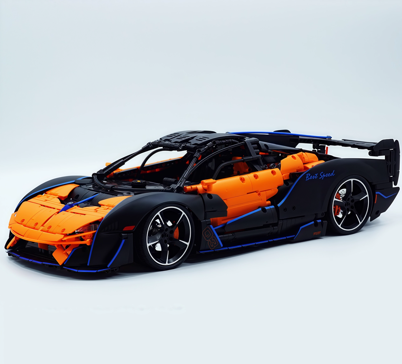 1:8 Sabre Building Block Supercar, Static Version (3862 PCS)