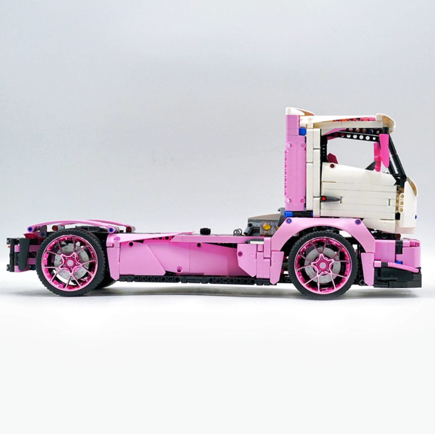 1: 8 powder box trailers, total length 110cm (8000+PCS)